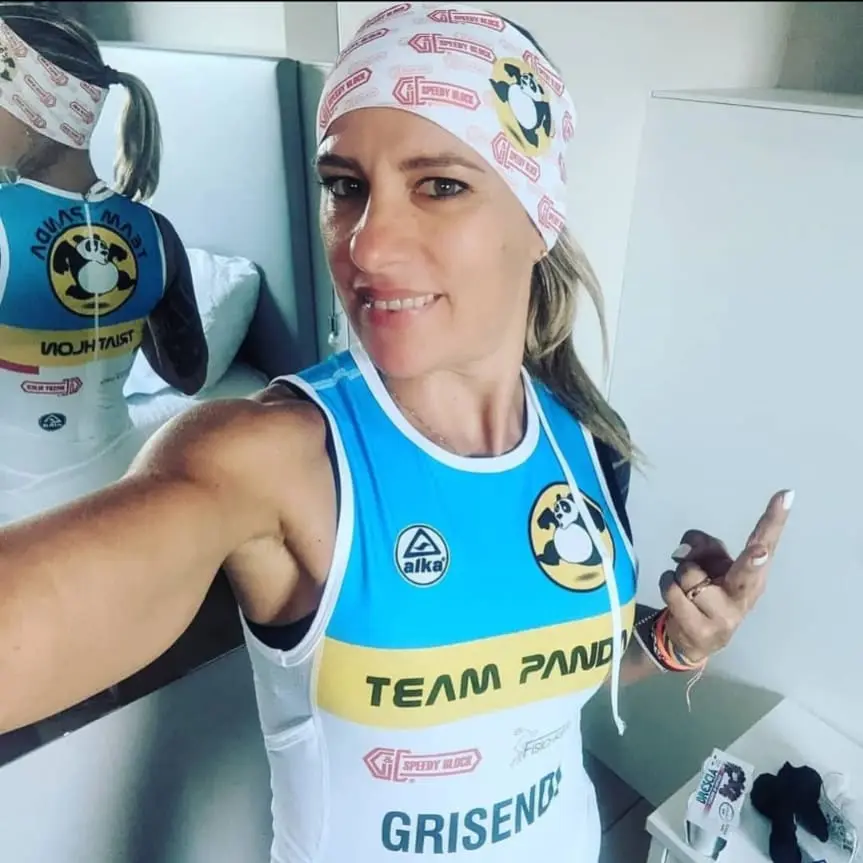 Alexa Grisendi con la bandana e la divisa Team Panda
